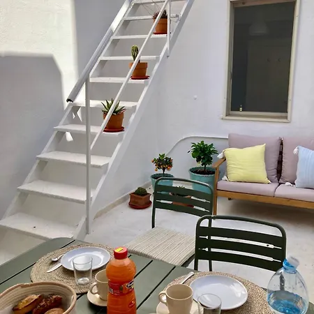 Maison De Charme A 2 Pas Du Centre Historique 펜션 *
